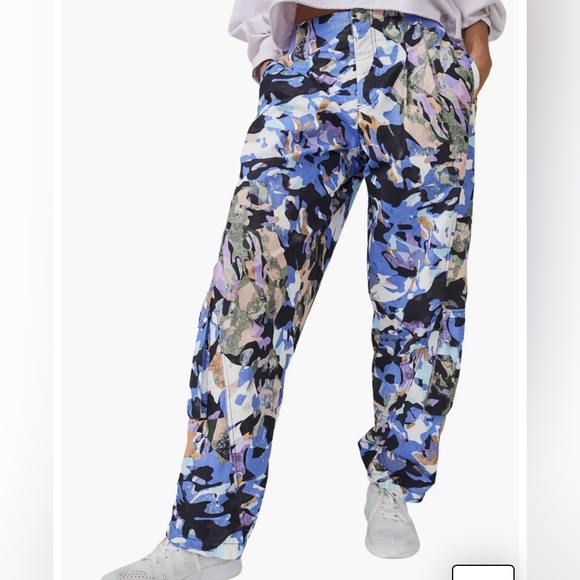 FP Movement by Free People Pants - New!! FP Movement Mesmerize Me Print Cargo Pants